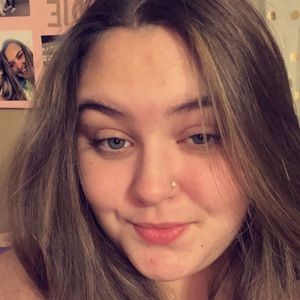 Meet your Posher, Hayley